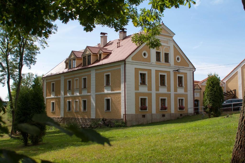 Hotel Resort Stein Cheb Eksteriør billede